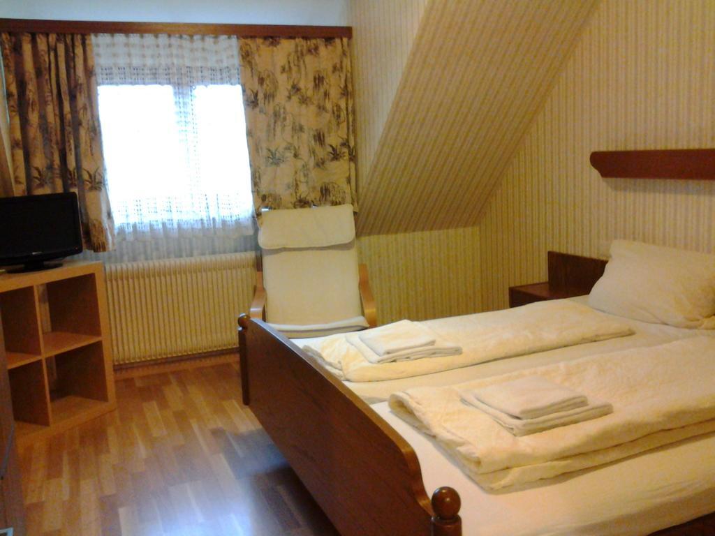 Hotel Sonja Bad Bellingen Zimmer foto